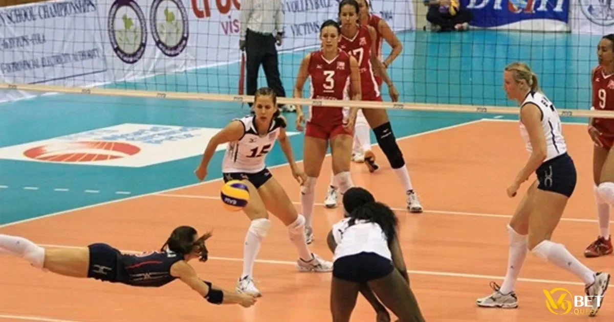 Libero Là Gì? Tìm Hiểu Vai Trò Quan Trọng Trong Bóng Đá 3 Chiến Thuật Phòng Ngự Hiện Đại